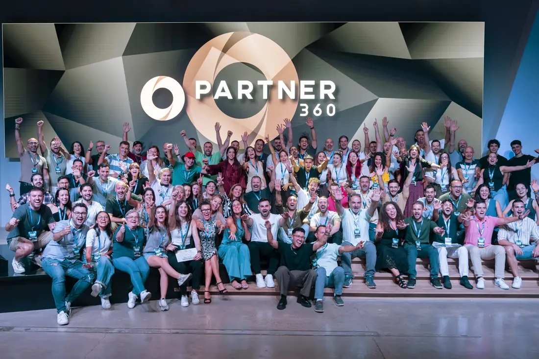 Alumnos de Partner 360 reunidos en el evento presencial anual de la academia